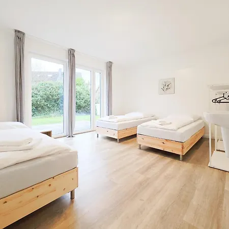 Raj Living - 6 Haus - Grosse Kueche - Garten - Parkplatz - 25min Messe Dus * Dusseldorf